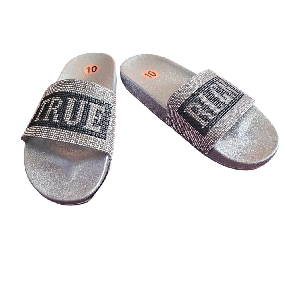 True Religion Slides Womens sz 10 Silver Black Spellout.Nwobox